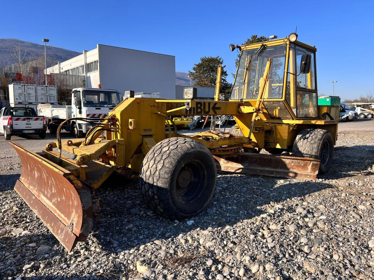Mbu G50A NIVELEUSE 7T - Grader: bilde 1 Mbu G50A NIVELEUSE 7T - Grader: bilde 1