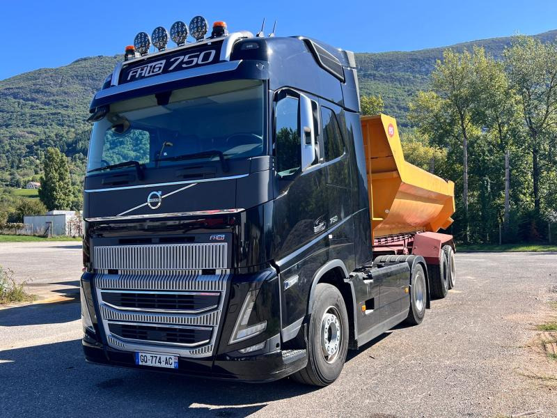 Volvo FH16 750cv 4x2 Cabine Glob Hydraulique - Trekkvogn: bilde 1 Volvo FH16 750cv 4x2 Cabine Glob Hydraulique - Trekkvogn: bilde 1