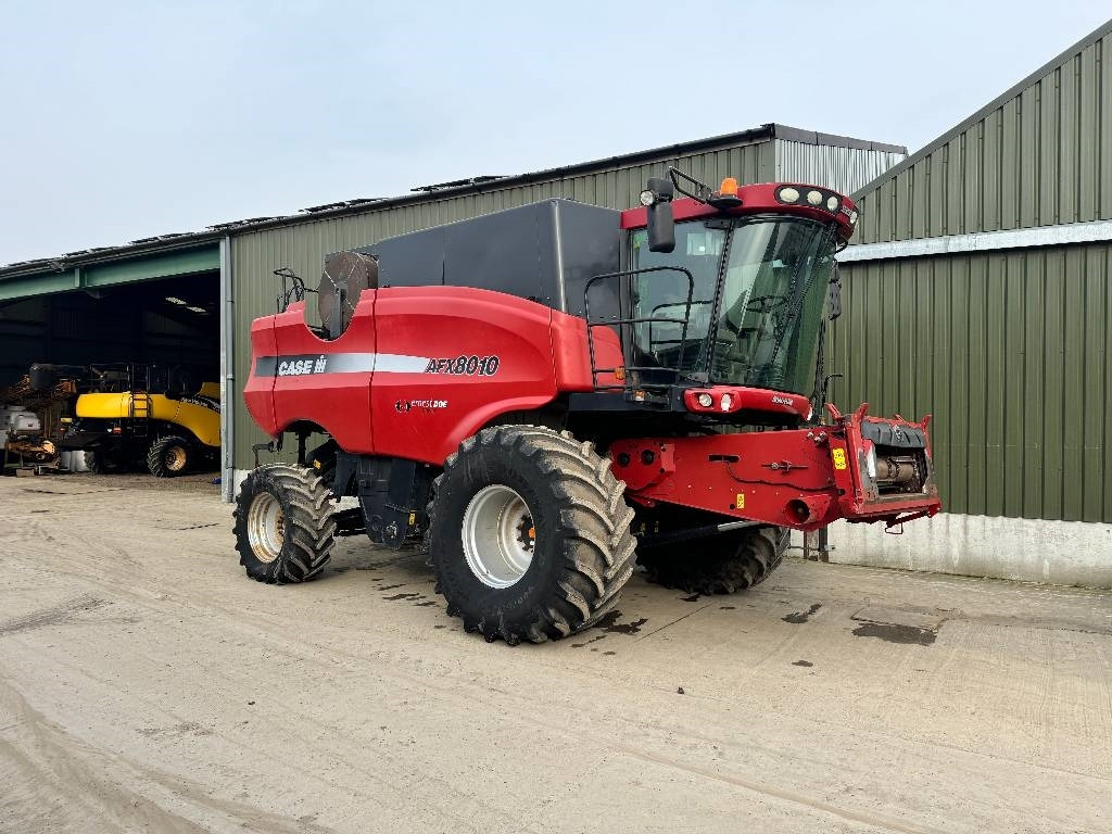 Case IH Axial Flow AFX 8010 - Skurtresker: bilde 1 Case IH Axial Flow AFX 8010 - Skurtresker: bilde 1