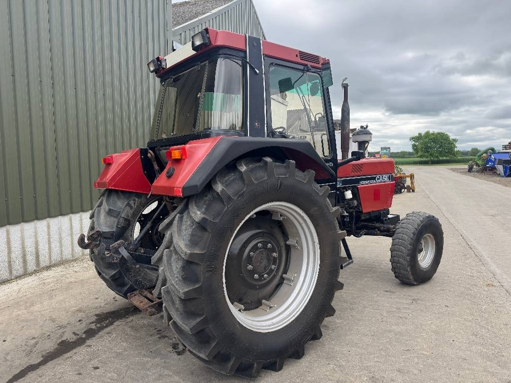 Case IH International 1056XL - Traktor: bilde 4 Case IH International 1056XL - Traktor: bilde 4