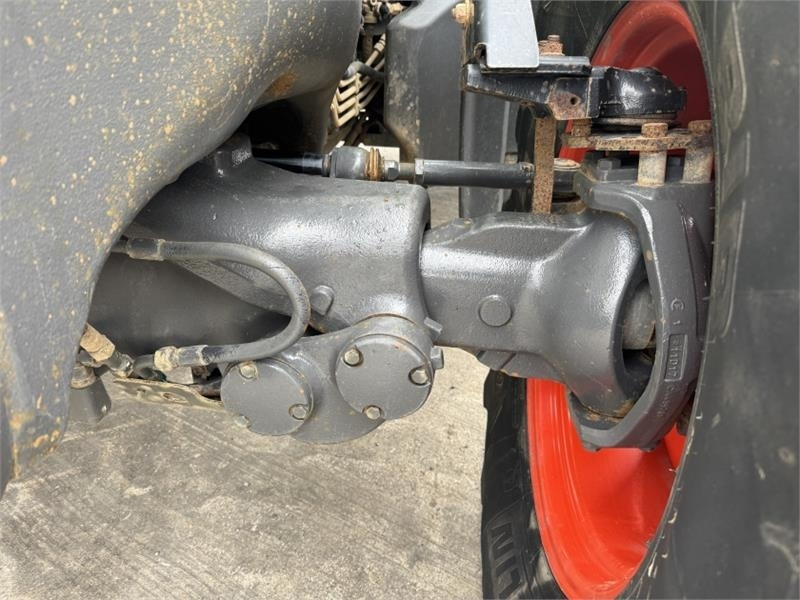 Traktor Claas Axion 800: bilde 10