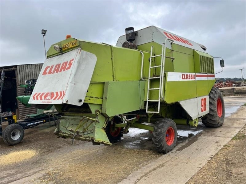 Claas Claas Dominator Classic 98 c/w C450 Header - Innhøstingsutstyr: bilde 3 Claas Claas Dominator Classic 98 c/w C450 Header - Innhøstingsutstyr: bilde 3