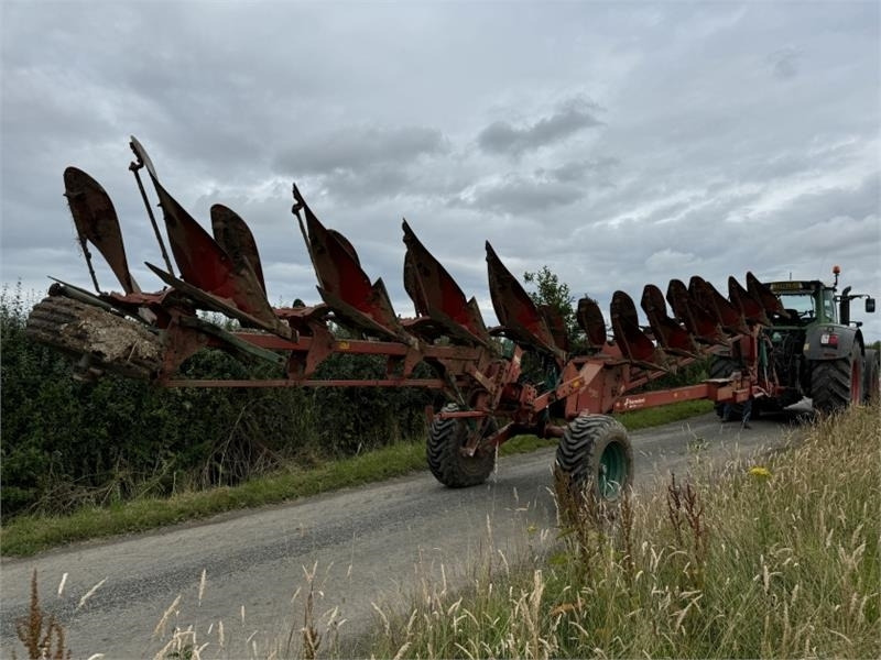 Kverneland 10 Furrow RW100 Varimat Plough **Video Below** - Plog: bilde 3 Kverneland 10 Furrow RW100 Varimat Plough **Video Below** - Plog: bilde 3