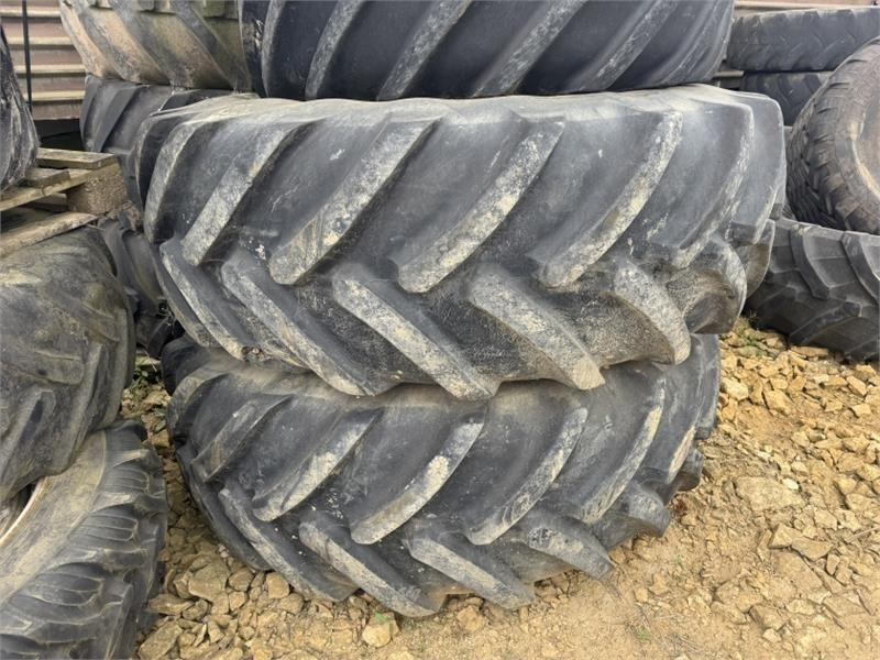 John Deere 8000 R Series 600 and 710 Wheels and Tyre's - Landbruksteknikk: bilde 2 John Deere 8000 R Series 600 and 710 Wheels and Tyre's - Landbruksteknikk: bilde 2
