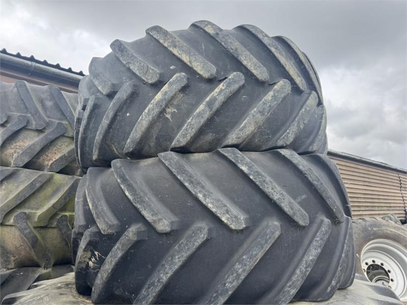 John Deere 8000 R Series 600 and 710 Wheels and Tyre's - Landbruksteknikk: bilde 3 John Deere 8000 R Series 600 and 710 Wheels and Tyre's - Landbruksteknikk: bilde 3