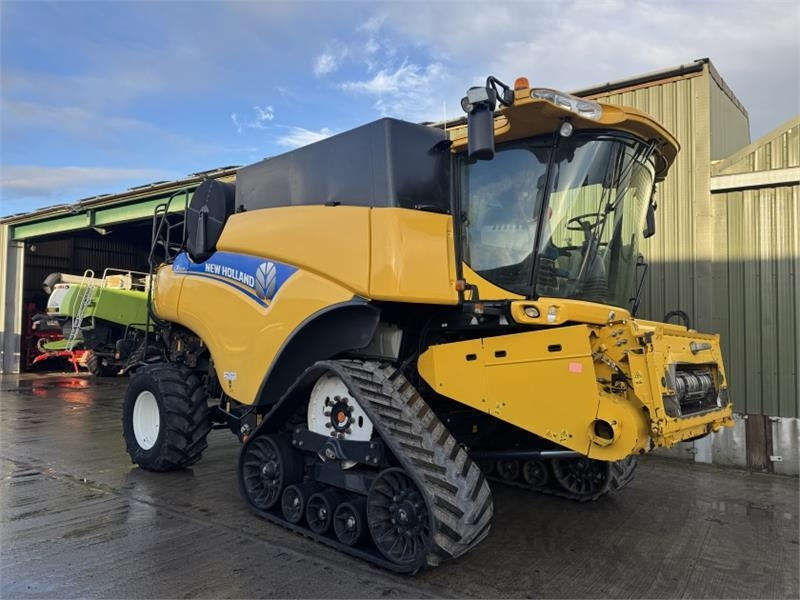 New Holland CR9070 c/w 30ft Varifeed Header - Innhøstingsutstyr: bilde 3 New Holland CR9070 c/w 30ft Varifeed Header - Innhøstingsutstyr: bilde 3