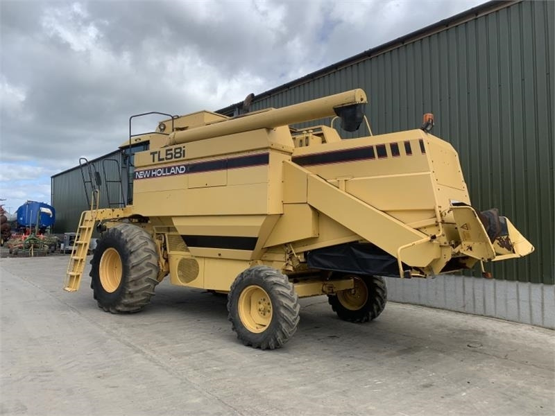 New Holland/Laverda New Holland TL58i / Laverda Hi - Innhøstingsutstyr: bilde 4 New Holland/Laverda New Holland TL58i / Laverda Hi - Innhøstingsutstyr: bilde 4