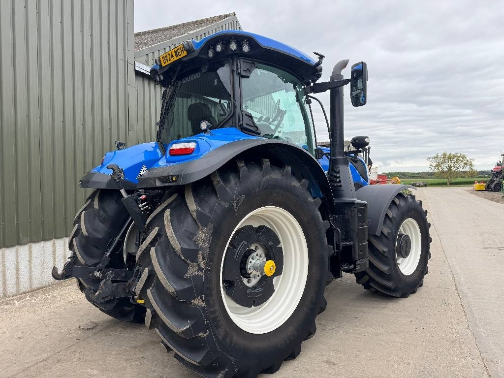 New Holland T7.300 Autocommand - Traktor: bilde 4 New Holland T7.300 Autocommand - Traktor: bilde 4