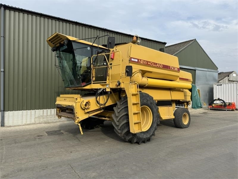 New Holland TX 36 - Innhøstingsutstyr: bilde 3 New Holland TX 36 - Innhøstingsutstyr: bilde 3