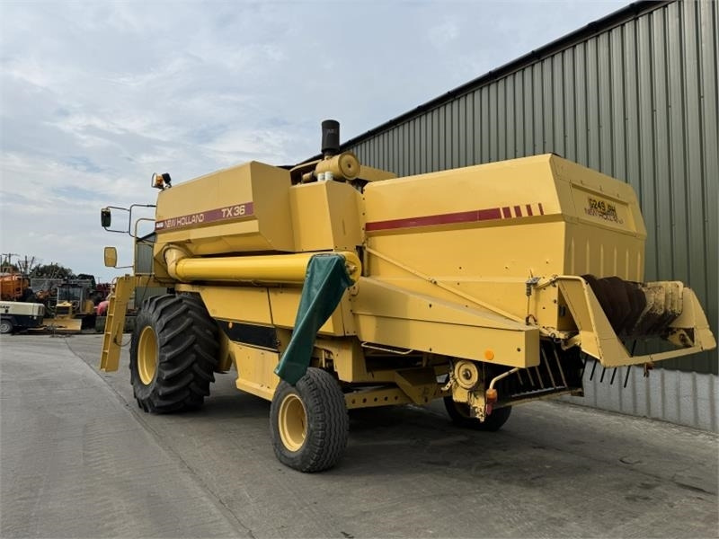 New Holland TX 36 - Innhøstingsutstyr: bilde 4 New Holland TX 36 - Innhøstingsutstyr: bilde 4