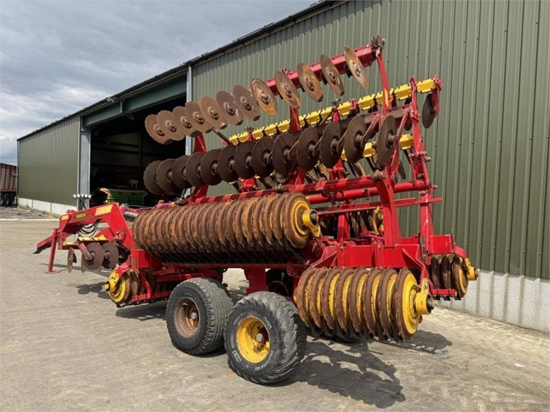 Vaderstad Carrier 820 Cultivator - Jordfreser: bilde 2 Vaderstad Carrier 820 Cultivator - Jordfreser: bilde 2