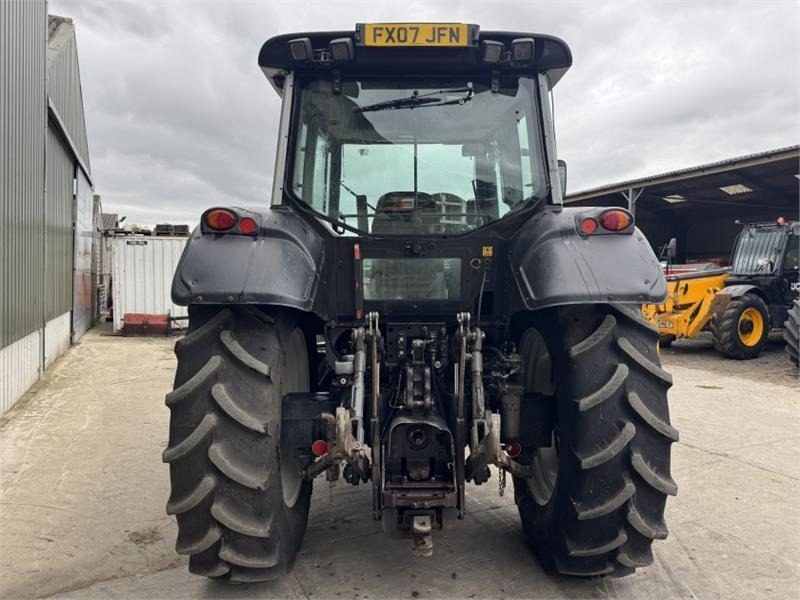 Valtra T121 Tractor - Traktor: bilde 5 Valtra T121 Tractor - Traktor: bilde 5