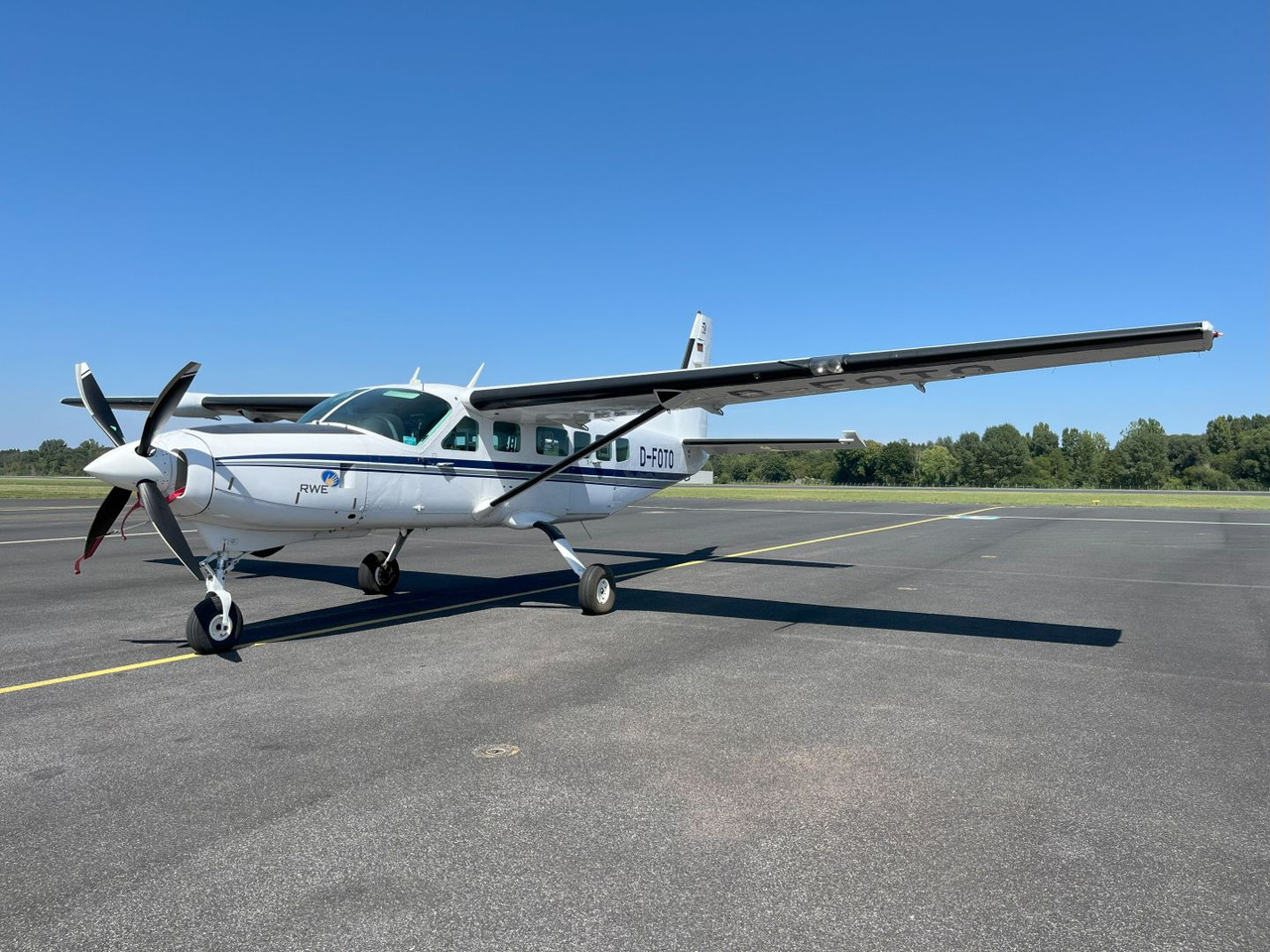 Cessna 208 Caravan I - Flyplassutstyr: bilde 2 Cessna 208 Caravan I - Flyplassutstyr: bilde 2