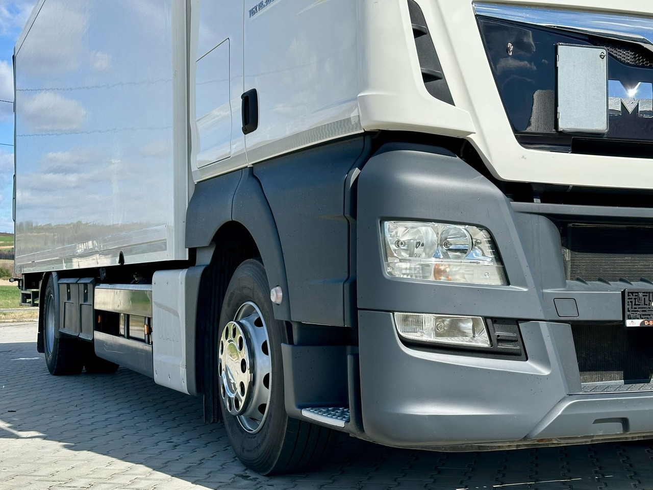 Lastebil med kjøl MAN TGX 18.360 / CHŁODNIA / WINDA / AUTOMAT / 19 EUROPALET / THERMO KING / SYPIALKA / SPROWADZONY: bilde 15