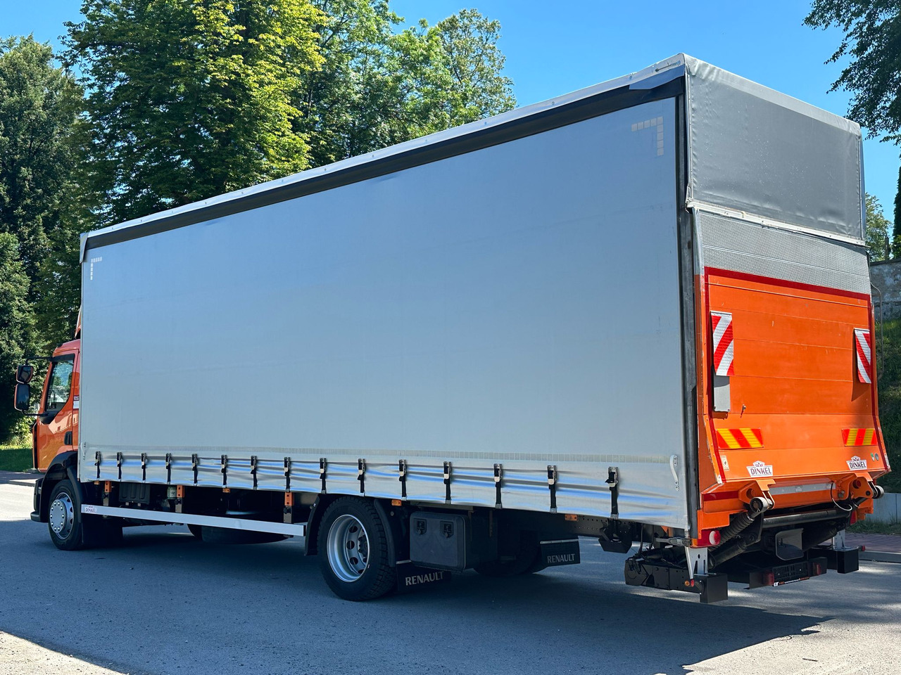 RENAULT D 18 / 280 / FIRANKA / WINDA / 8.6 M DŁUGOŚCI / 21 EUROPALET / NOWE OPONY / ŁADOWNOŚĆ 9.380 KG / AUTOMAT / SERWISOWANA / SPROWADZONA - Kapellbil: bilde 3 RENAULT D 18 / 280 / FIRANKA / WINDA / 8.6 M DŁUGOŚCI / 21 EUROPALET / NOWE OPONY / ŁADOWNOŚĆ 9.380 KG / AUTOMAT / SERWISOWANA / SPROWADZONA - Kapellbil: bilde 3
