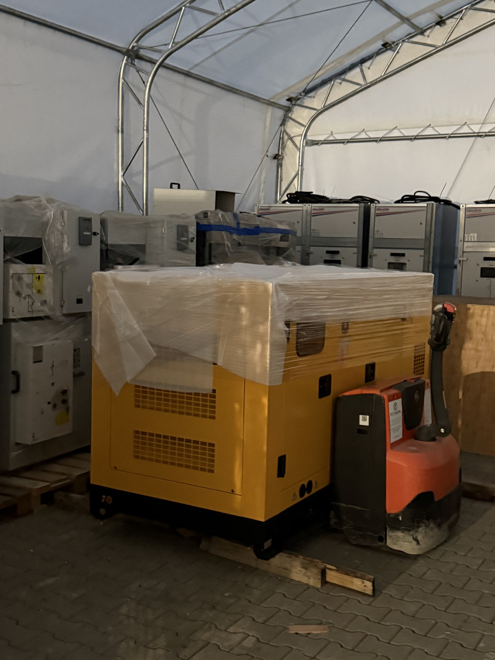 IVECO 80 kVA / 65 kW - Elektrisk generator: bilde 5 IVECO 80 kVA / 65 kW - Elektrisk generator: bilde 5