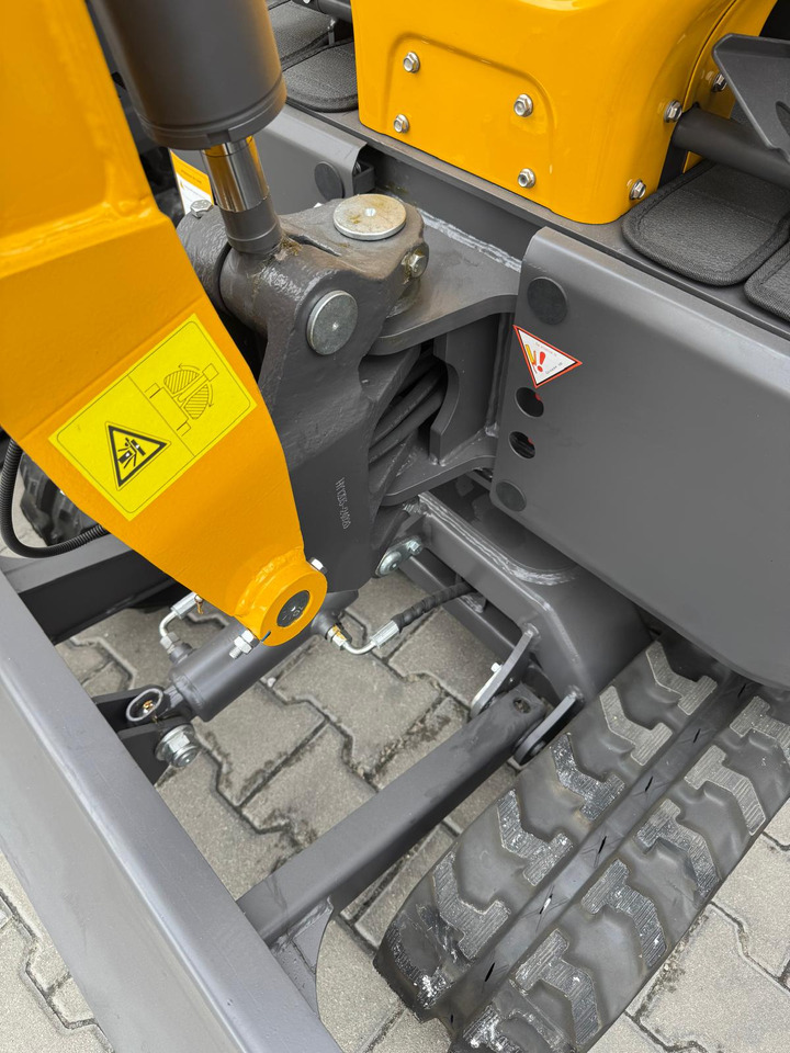 KUBOTA Diesel Mini excavator 1.2 Tons - Müller Machinery MB 12 - SH - Minigraver: bilde 2 KUBOTA Diesel Mini excavator 1.2 Tons - Müller Machinery MB 12 - SH - Minigraver: bilde 2