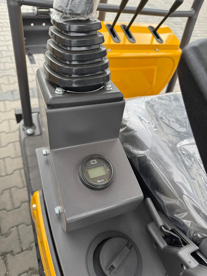 KUBOTA Diesel Mini excavator 1.2 Tons - Müller Machinery MB 12 - SH - Minigraver: bilde 3 KUBOTA Diesel Mini excavator 1.2 Tons - Müller Machinery MB 12 - SH - Minigraver: bilde 3