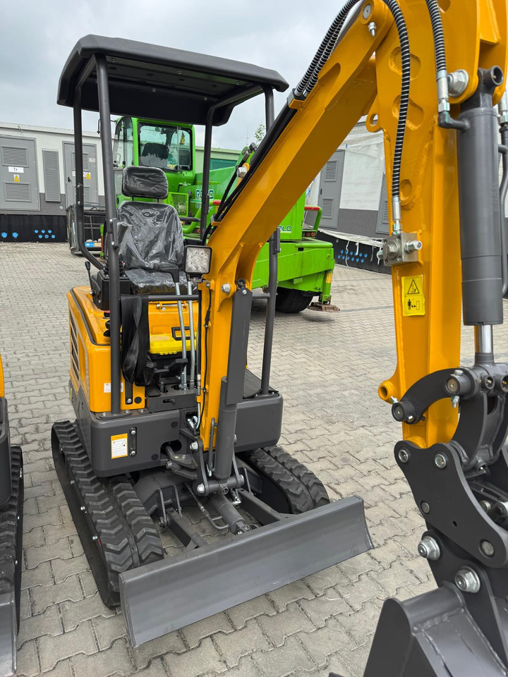 Kubota Diesel Mini excavator 1.8 Ton - Mini excavator MB 18 - SH - Minigraver: bilde 1 Kubota Diesel Mini excavator 1.8 Ton - Mini excavator MB 18 - SH - Minigraver: bilde 1