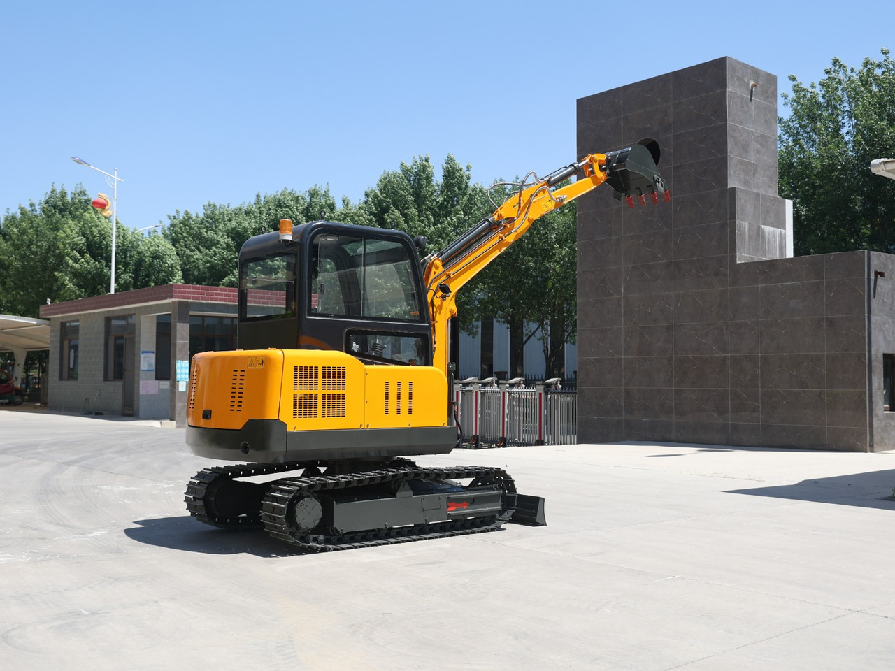 Müller Machinery Diesel Mini excavator 4 ton - Müller Machinery MB 40 - VKSH Xinchai 4D32 Series Motor - Minigraver: bilde 4 Müller Machinery Diesel Mini excavator 4 ton - Müller Machinery MB 40 - VKSH Xinchai 4D32 Series Motor - Minigraver: bilde 4
