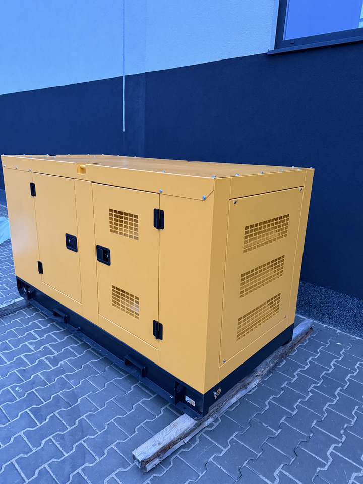 PERKINS 100 kVA / 80 kW - Elektrisk generator: bilde 3 PERKINS 100 kVA / 80 kW - Elektrisk generator: bilde 3
