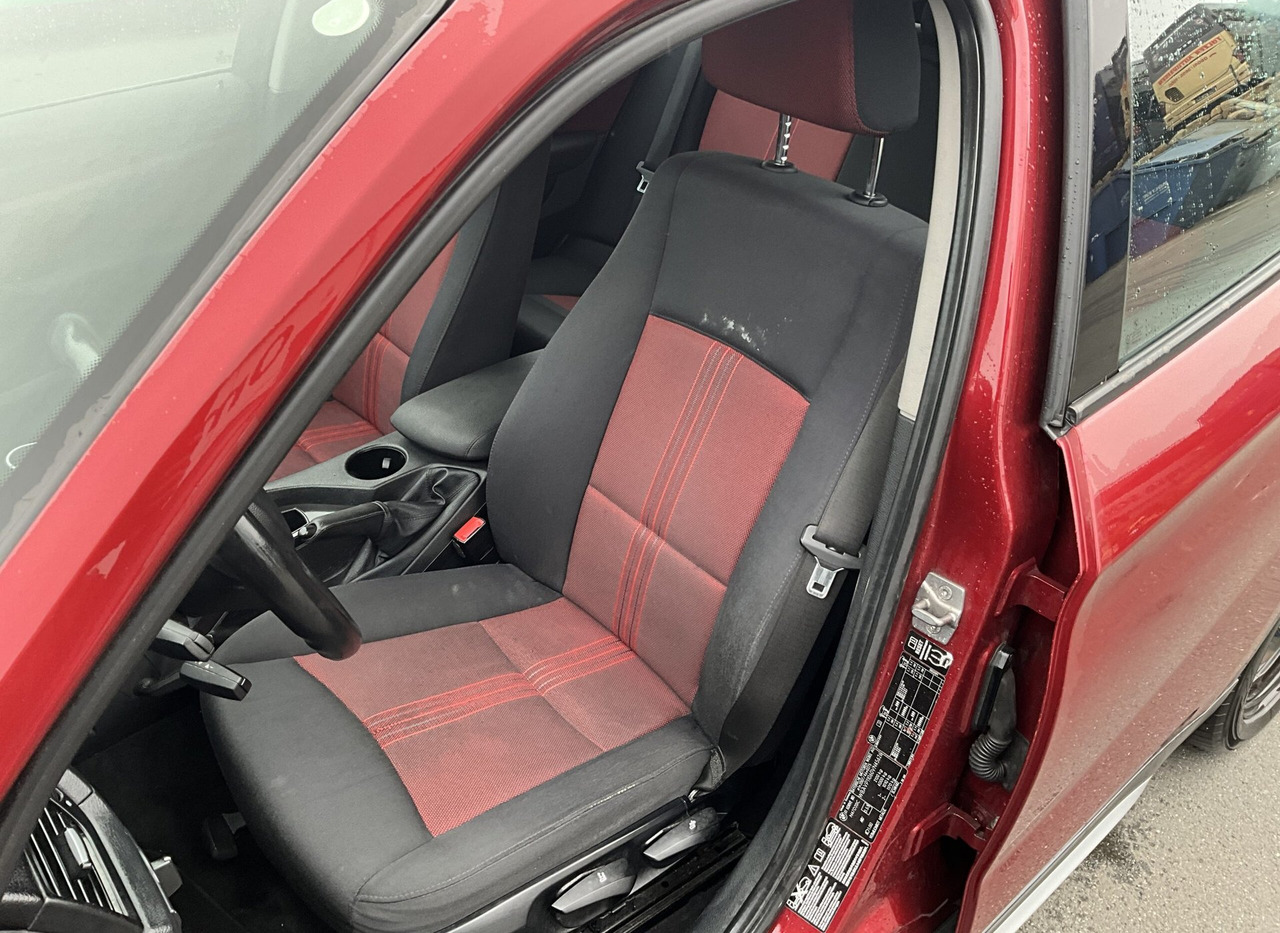 SUV BMW X1: bilde 9 SUV BMW X1: bilde 9