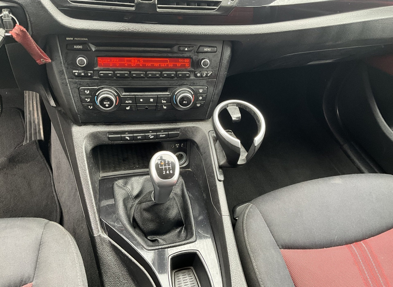 SUV BMW X1: bilde 15 SUV BMW X1: bilde 15