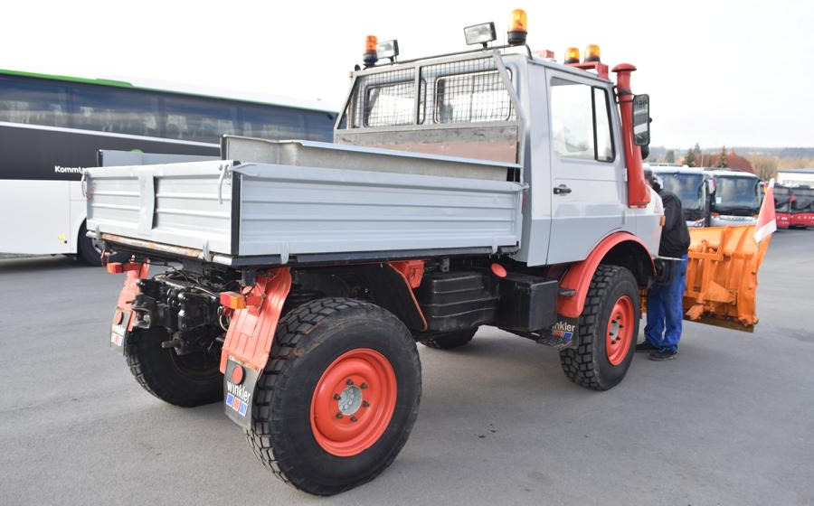 Mercedes-Benz Unimog 424 - Tippbil: bilde 4 Mercedes-Benz Unimog 424 - Tippbil: bilde 4