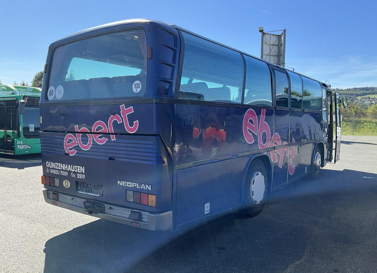 Neoplan N 212 - Turistbuss: bilde 4 Neoplan N 212 - Turistbuss: bilde 4