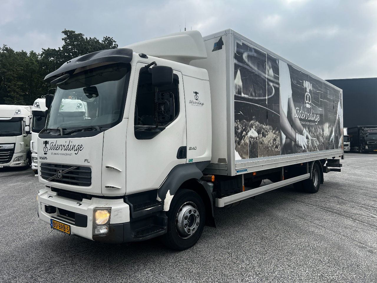 Volvo FL 12.240 Euro 5, NL truck - Skapbil: bilde 1 Volvo FL 12.240 Euro 5, NL truck - Skapbil: bilde 1