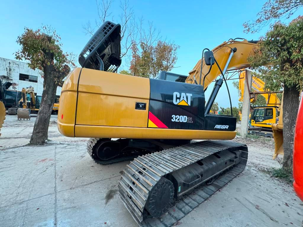 Beltegraver CAT 320 D-C7.1 enging: bilde 12