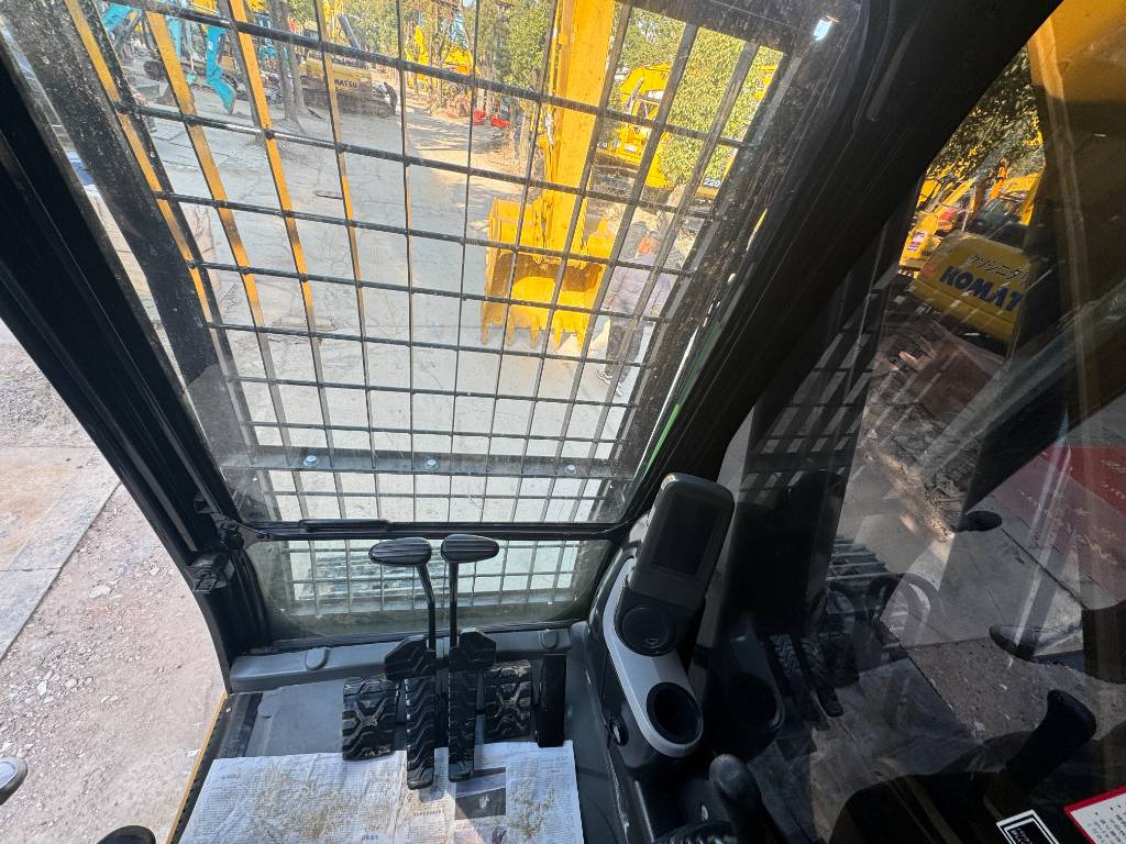 CAT 330D2L - Beltegraver: bilde 4 CAT 330D2L - Beltegraver: bilde 4
