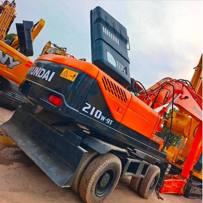 Hyundai 210 W-9 - Hjulgraver: bilde 1 Hyundai 210 W-9 - Hjulgraver: bilde 1