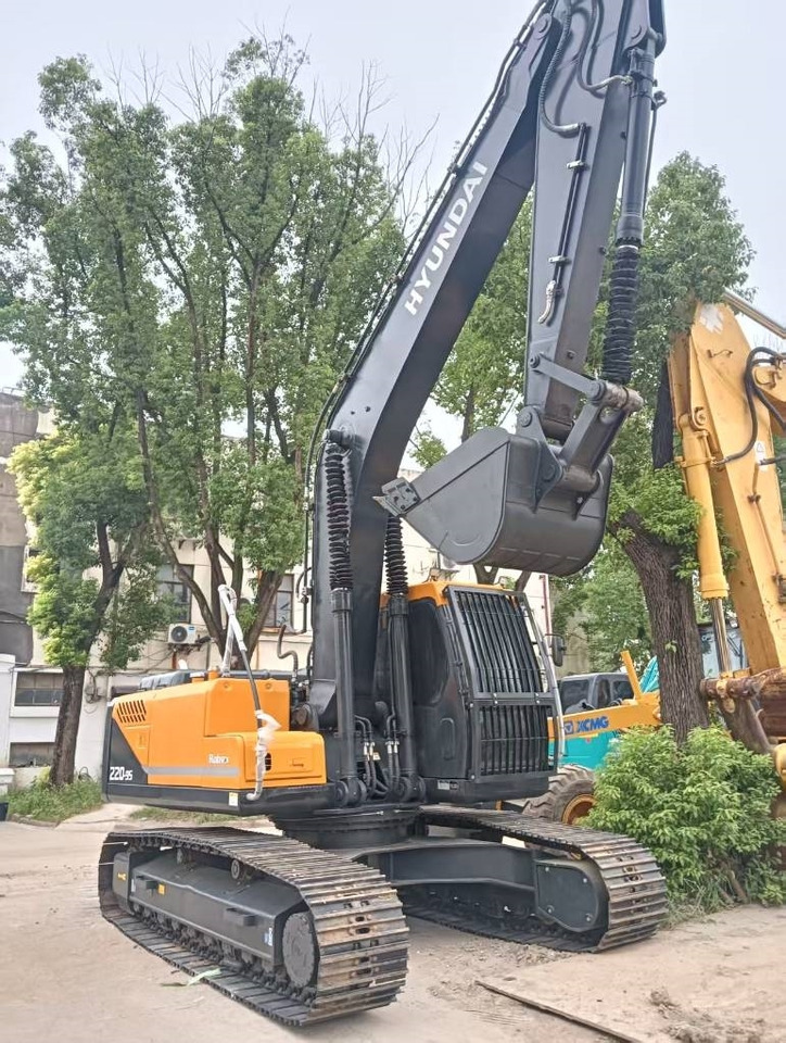 Hyundai 220LC -9S - Beltegraver: bilde 3 Hyundai 220LC -9S - Beltegraver: bilde 3