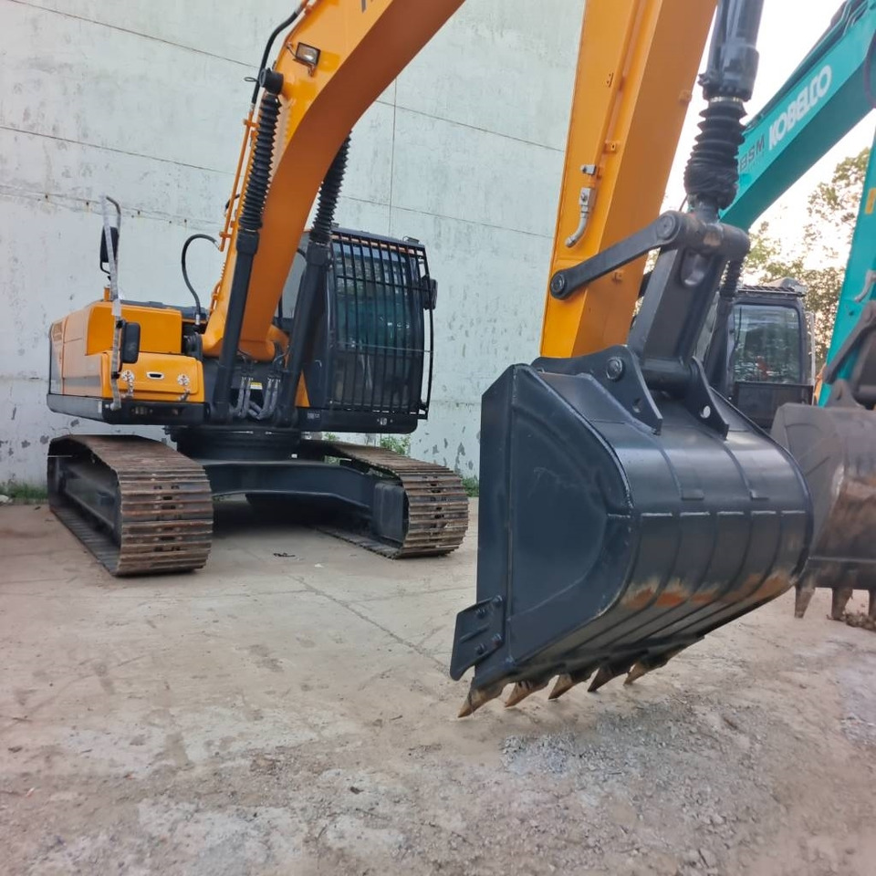 Hyundai 220LC-9T - Beltegraver: bilde 4 Hyundai 220LC-9T - Beltegraver: bilde 4