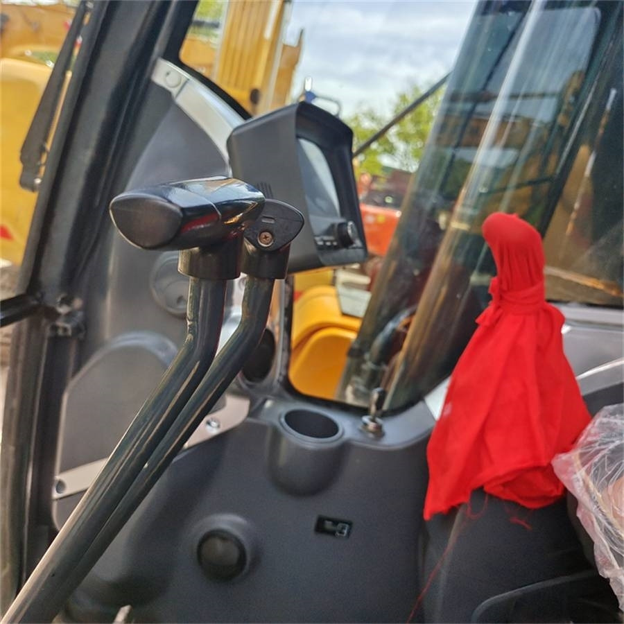 Hyundai 220LC-9T - Beltegraver: bilde 4 Hyundai 220LC-9T - Beltegraver: bilde 4