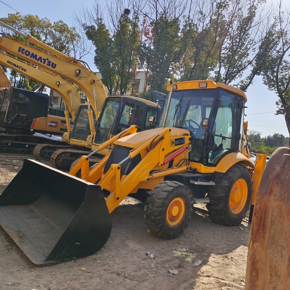 JCB 3 CX Brand new machine - Traktorgraver: bilde 1 JCB 3 CX Brand new machine - Traktorgraver: bilde 1