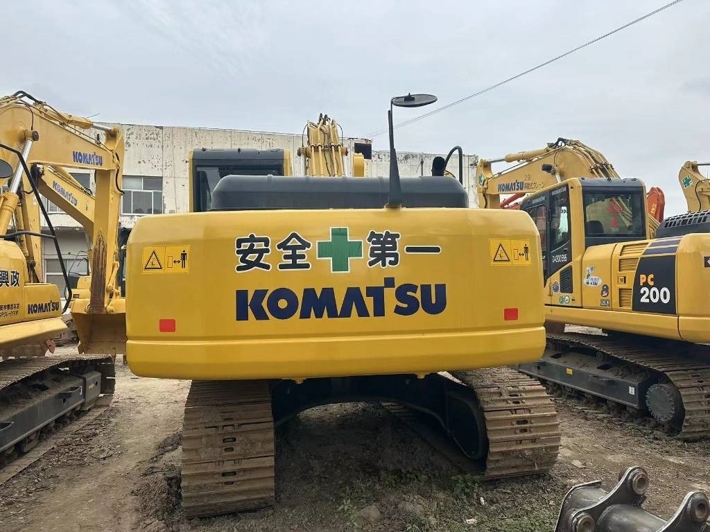 Komatsu PC 210 LC - Beltegraver: bilde 3 Komatsu PC 210 LC - Beltegraver: bilde 3