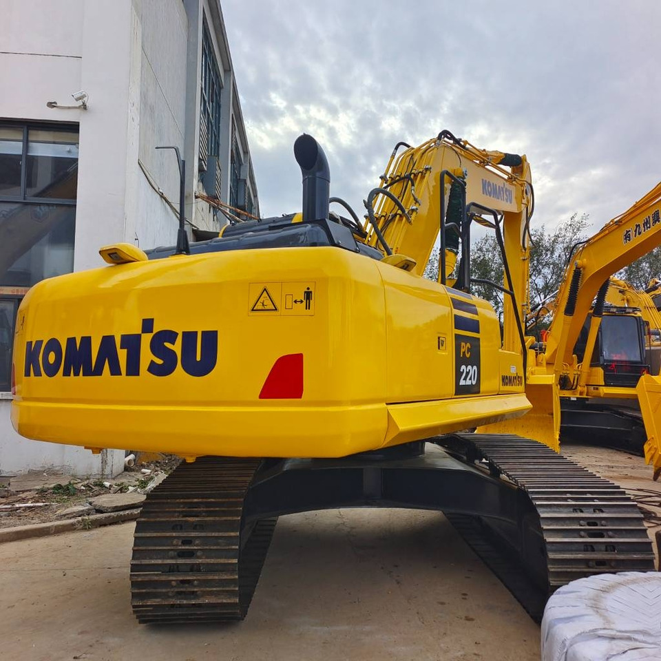 Komatsu PC 220 - Beltegraver: bilde 1 Komatsu PC 220 - Beltegraver: bilde 1