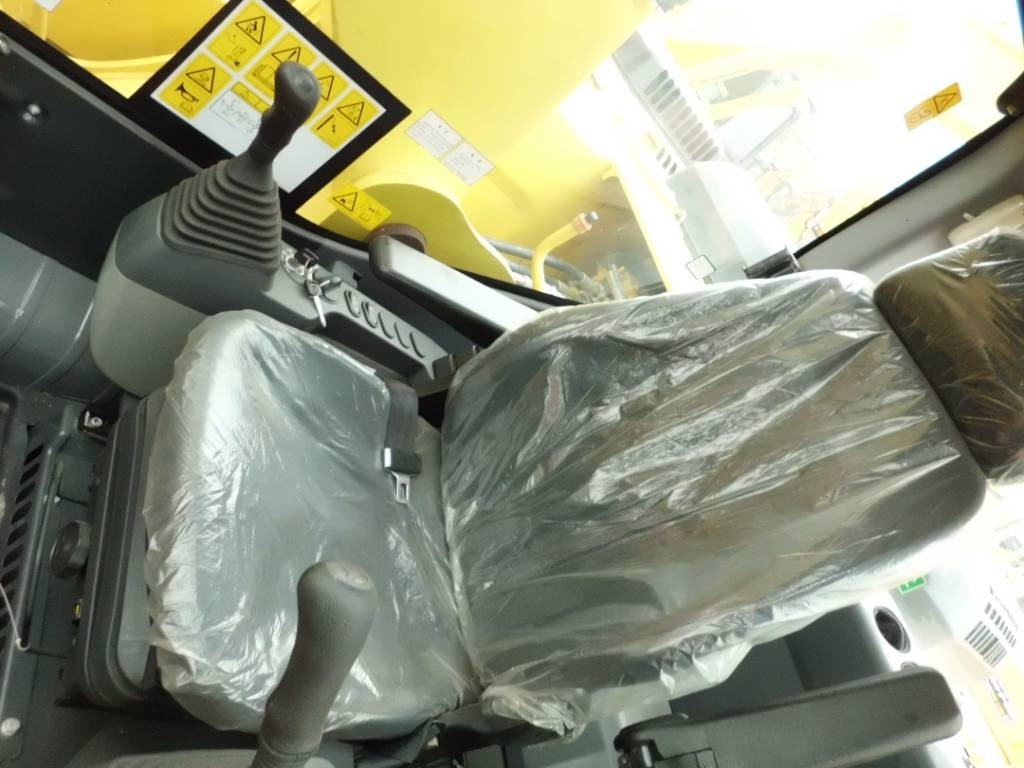 Komatsu PC 240 - Beltegraver: bilde 5 Komatsu PC 240 - Beltegraver: bilde 5