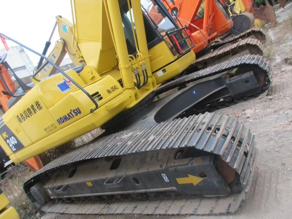 Komatsu PC 240 - Beltegraver: bilde 3 Komatsu PC 240 - Beltegraver: bilde 3