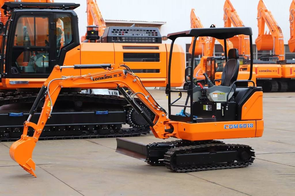 Lonking LG 6018 BRAND NEW MACHINE - Beltegraver: bilde 1 Lonking LG 6018 BRAND NEW MACHINE - Beltegraver: bilde 1