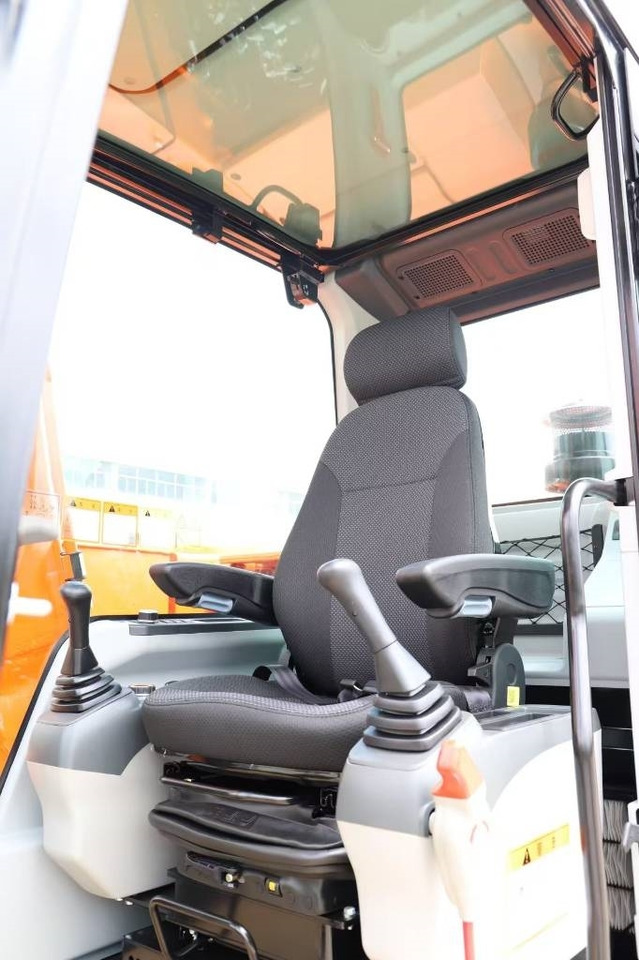 Lonking LG 6150 G4 100% brand new machine - Beltegraver: bilde 3 Lonking LG 6150 G4 100% brand new machine - Beltegraver: bilde 3