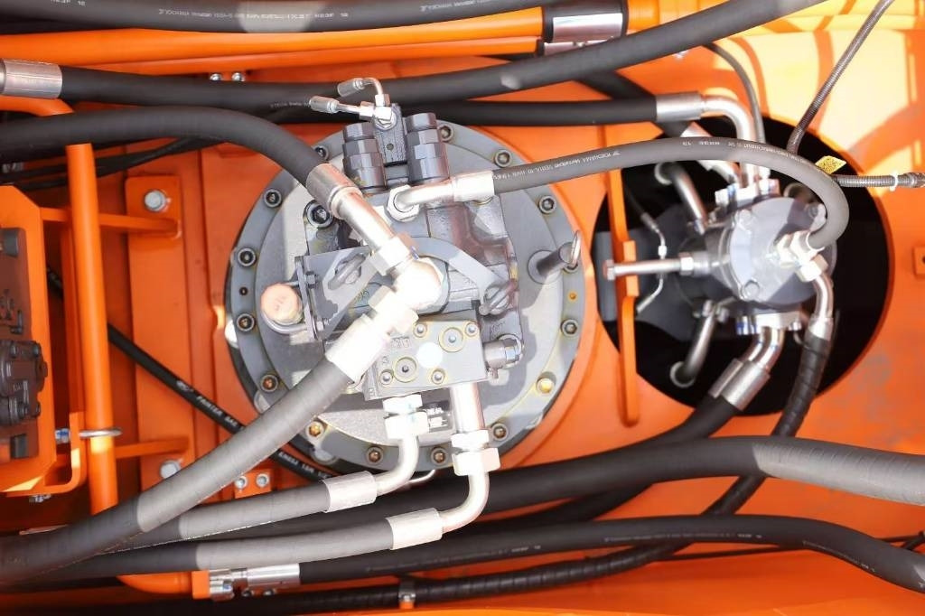 Lonking LG 6345 G4 100% brand new machine - Beltegraver: bilde 5 Lonking LG 6345 G4 100% brand new machine - Beltegraver: bilde 5