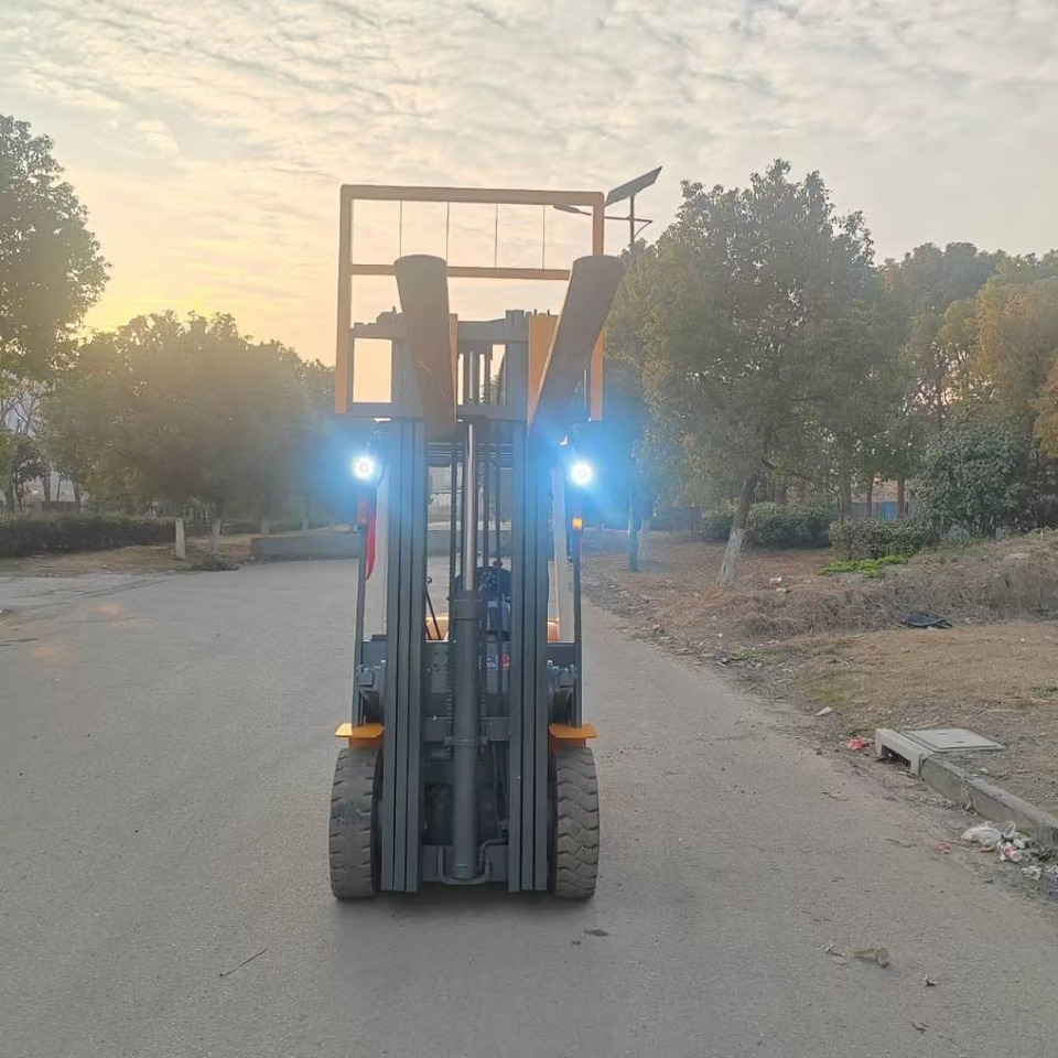 TCM FD 30 - Dieseltruck: bilde 5 TCM FD 30 - Dieseltruck: bilde 5