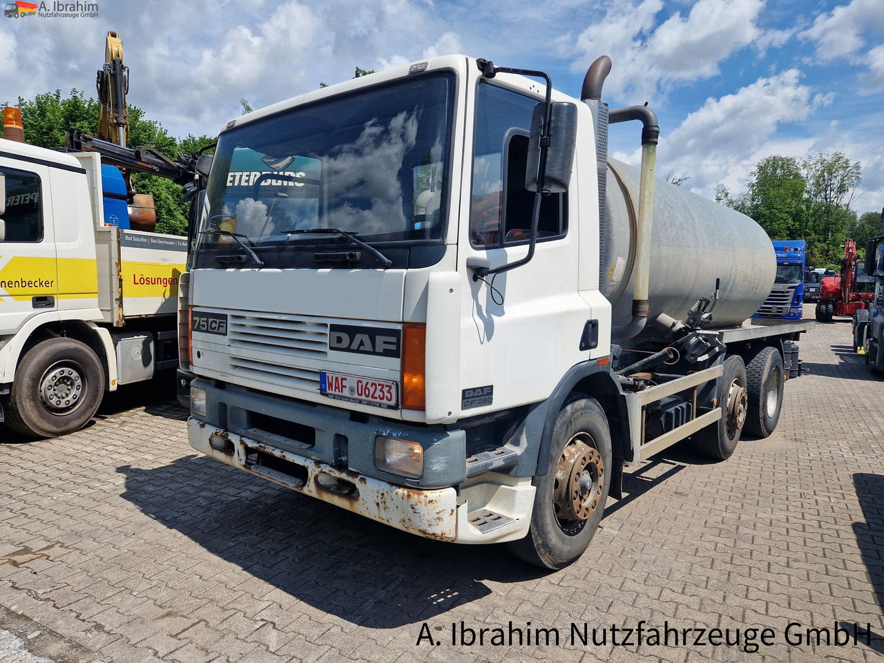 Daf CF 290 Wassertank 13500 L, Tank verzinkt Vorlauf- Lift- Lenkachse - Tankbil: bilde 1 Daf CF 290 Wassertank 13500 L, Tank verzinkt Vorlauf- Lift- Lenkachse - Tankbil: bilde 1