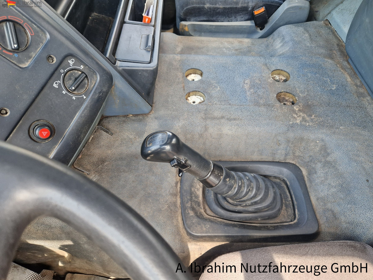 Daf CF 290 Wassertank 13500 L, Tank verzinkt Vorlauf- Lift- Lenkachse - Tankbil: bilde 4 Daf CF 290 Wassertank 13500 L, Tank verzinkt Vorlauf- Lift- Lenkachse - Tankbil: bilde 4