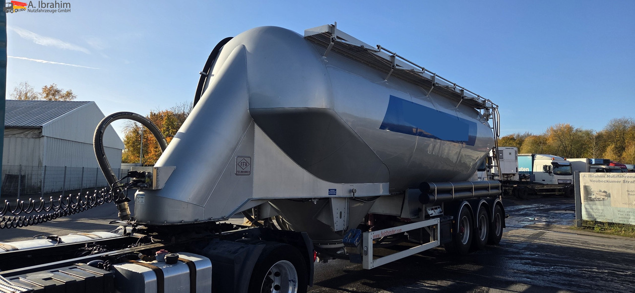 Feldbinder EUT 40.3 Liftachse, Scheibenbremse Topzustand | einsatzbereit - Bulktrailer: bilde 1 Feldbinder EUT 40.3 Liftachse, Scheibenbremse Topzustand | einsatzbereit - Bulktrailer: bilde 1