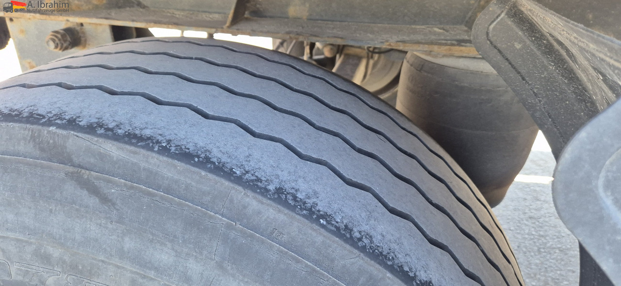 Krone AZP Schiebeplane, Edscha - Kapellhenger: bilde 3 Krone AZP Schiebeplane, Edscha - Kapellhenger: bilde 3