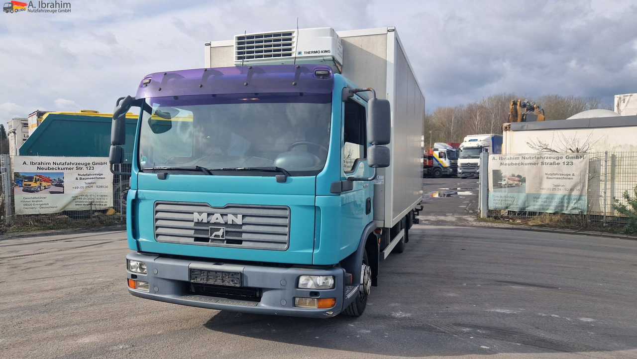 Lastebil med kjøl MAN 8.180 Thermokingkühlung - 30 ° sauber, 3. Gang kratzt, voll fahrbereit: bilde 8